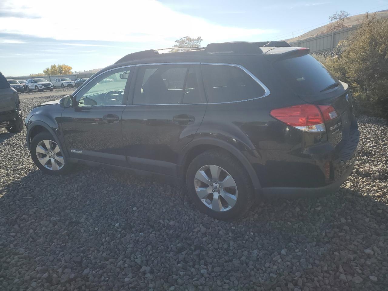 2012 Subaru Outback 2.5I Limited - Image 2