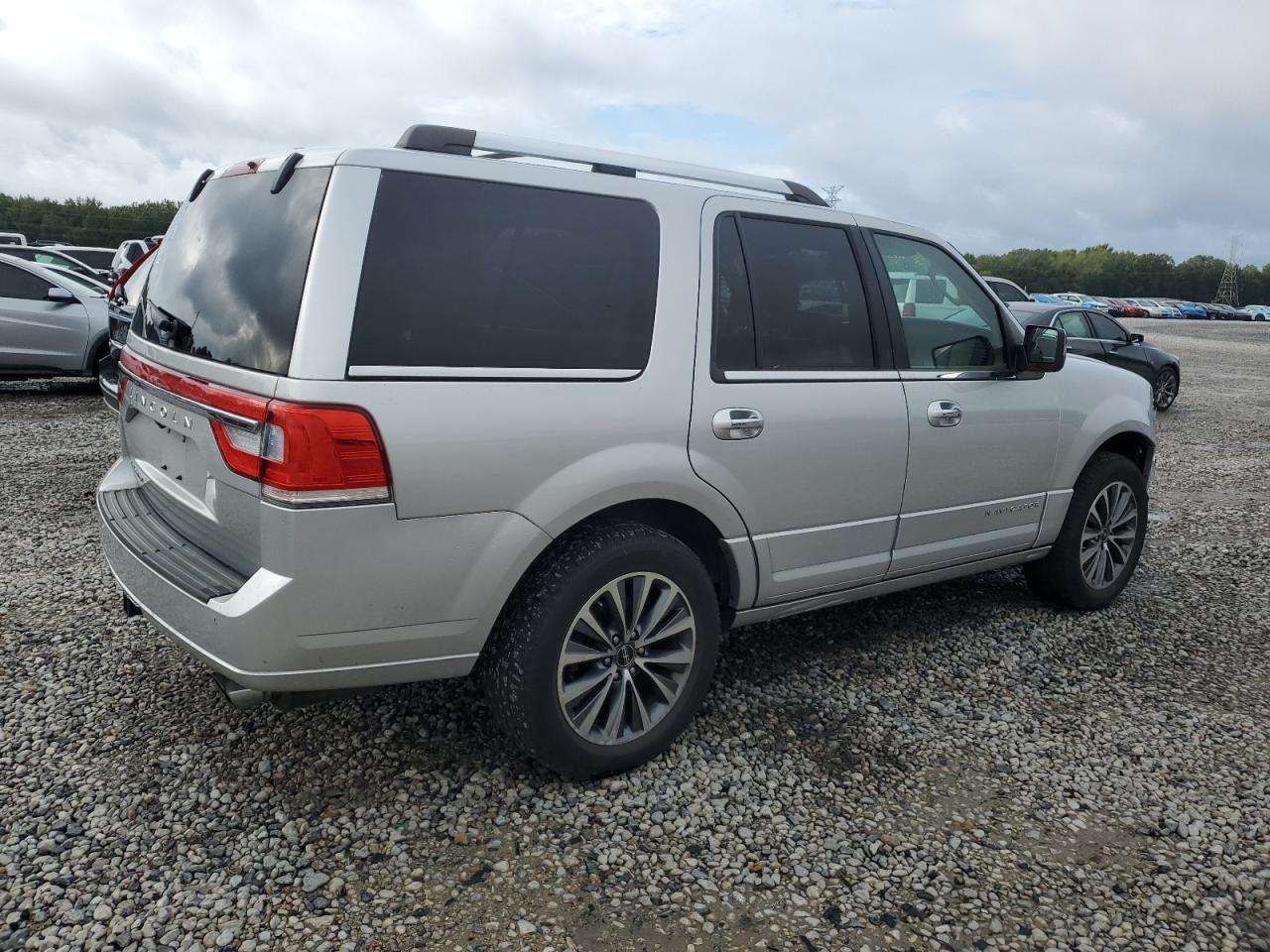 2017 Lincoln Navigator Select - Фото 3