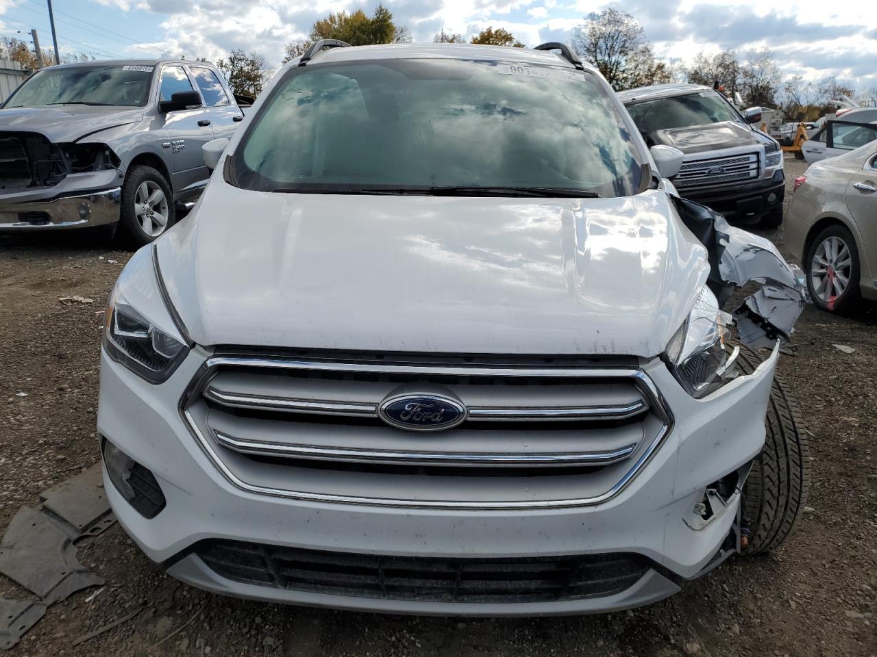 2019 Ford Escape Sel - Фото 5