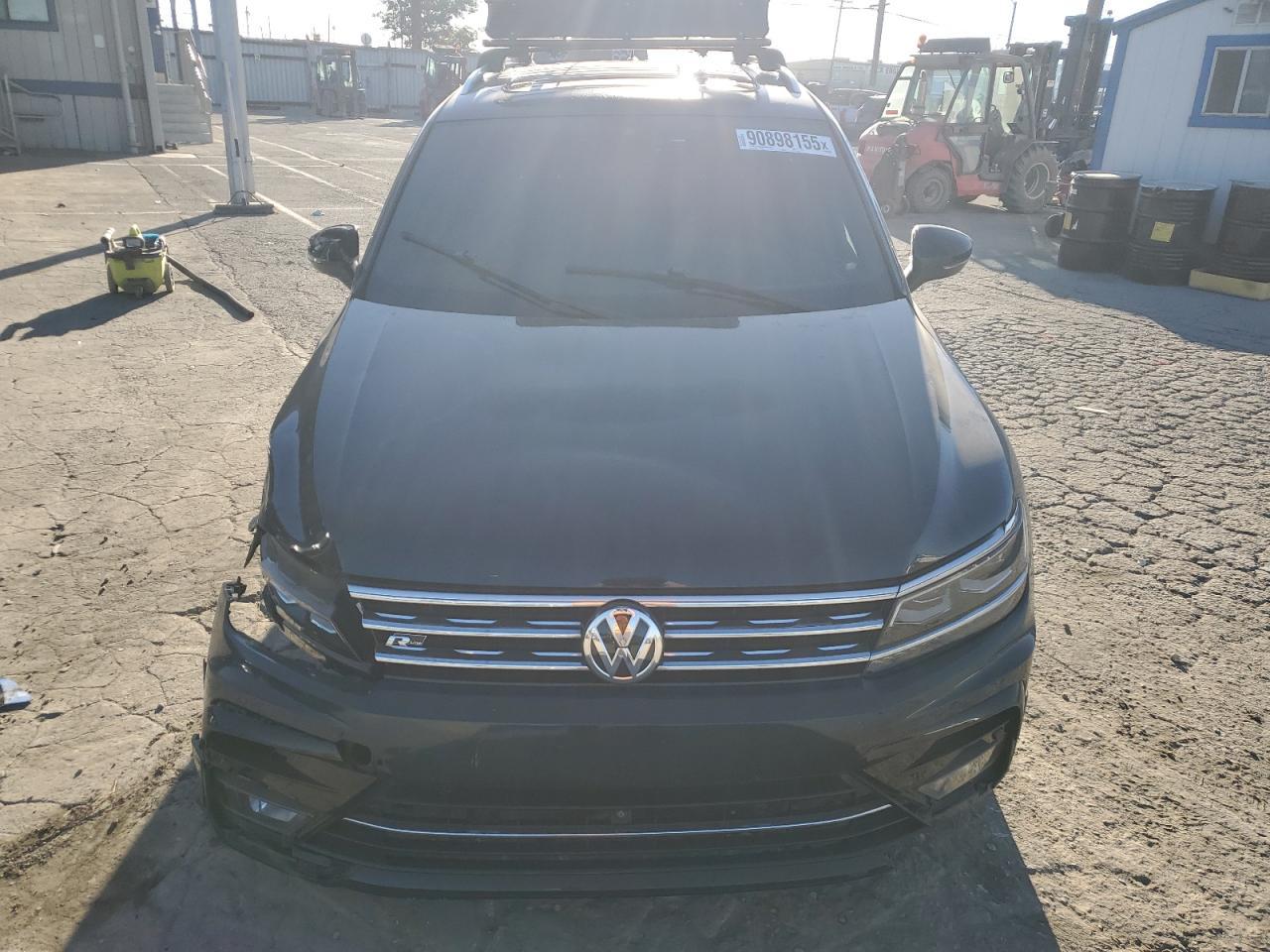 2018 Volkswagen Tiguan Sel Premium - Image 5