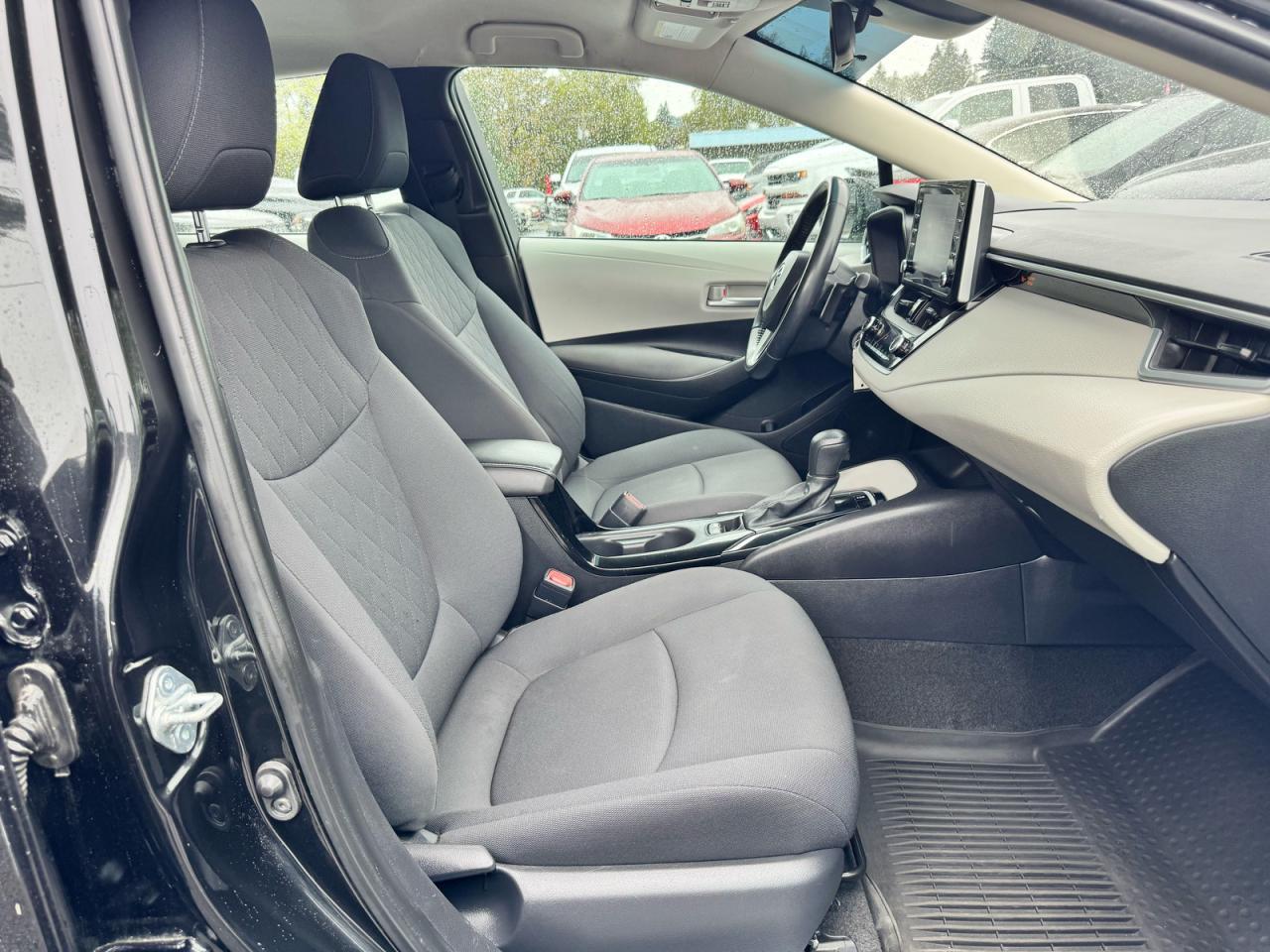 2021 Toyota Corolla Le - Image 5