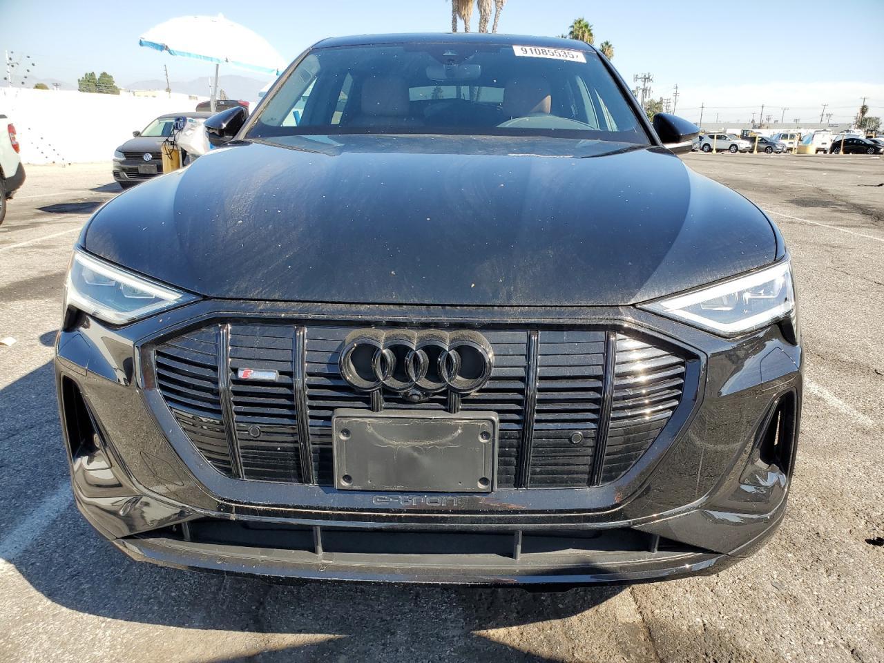 2022 Audi E-Tron Sportback Premium Plus - Фото 5