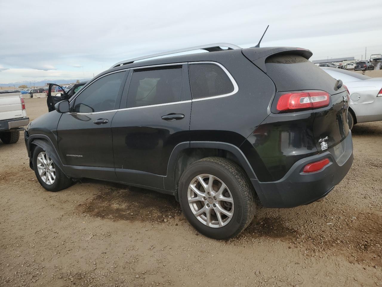 2015 Jeep Cherokee Latitude - Фото 2