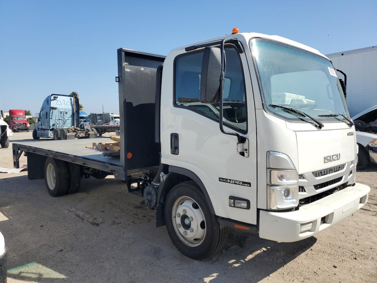 2025 Isuzu Npr Hd - Image 4