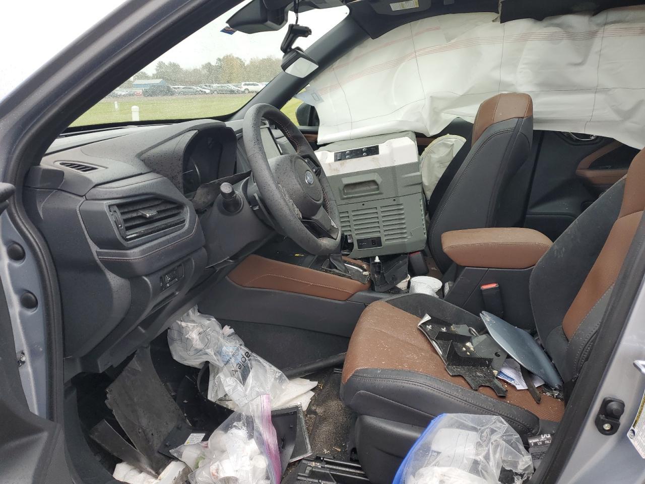 2025 Subaru Forester Touring - Фото 7