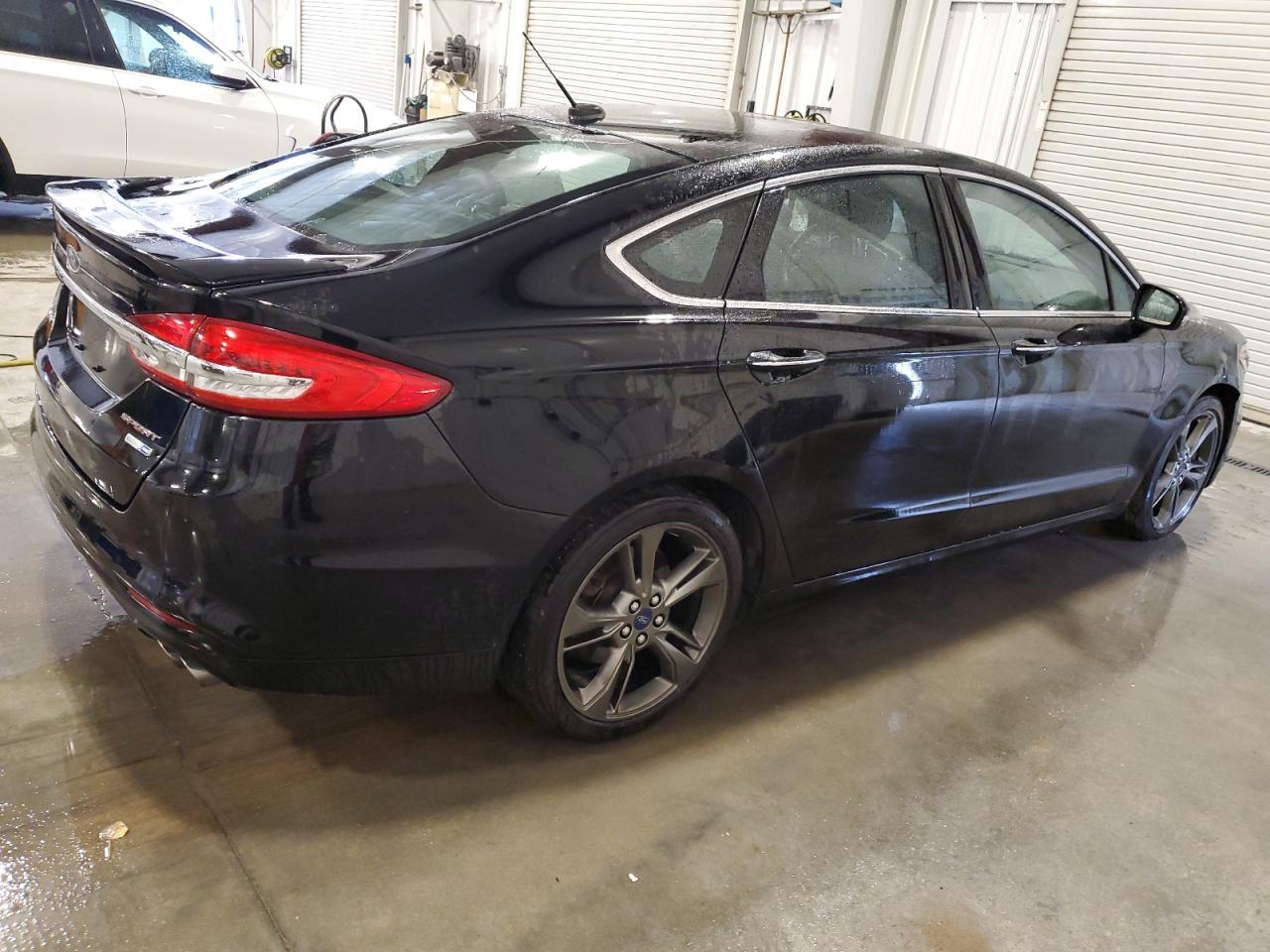 2017 Ford Fusion Sport - Фото 3