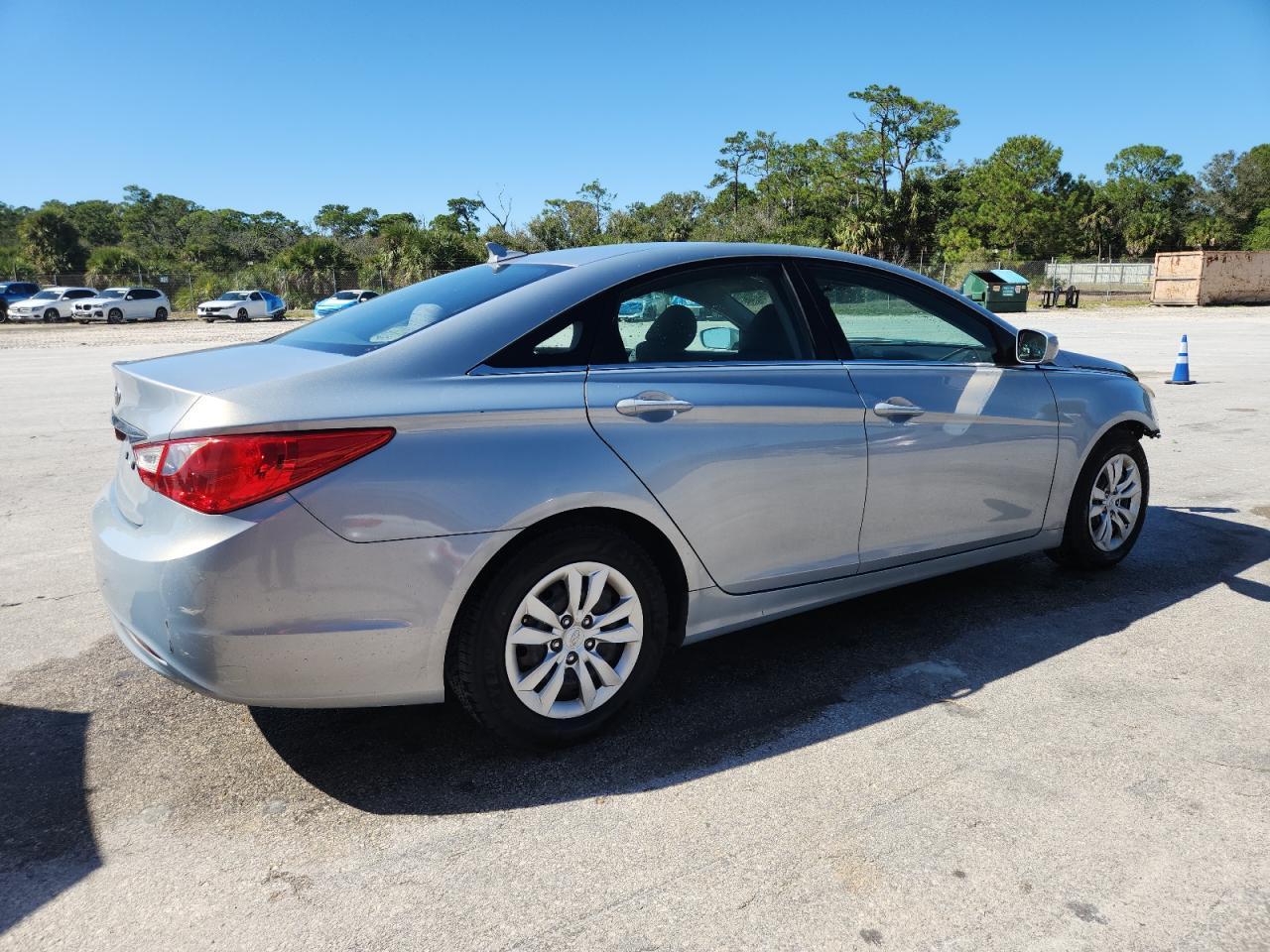 2011 Hyundai Sonata Gls - Фото 3