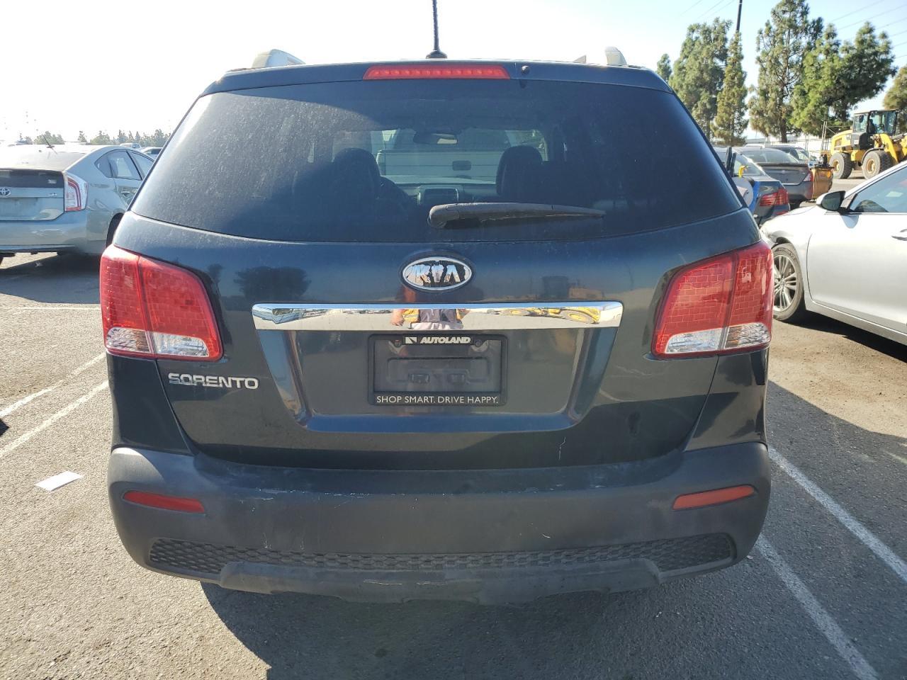 2012 Kia Sorento Base - Фото 6