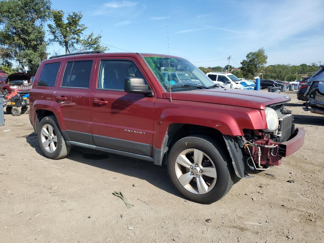 2012 Jeep Patriot Latitude - Фото 4