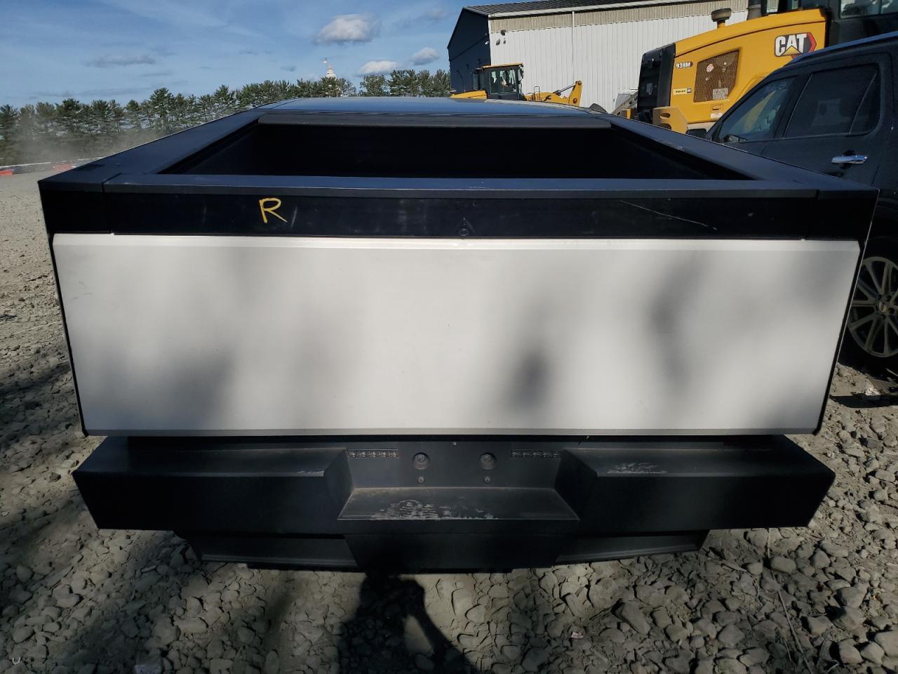 2024 Tesla Cybertruck - Фото 6