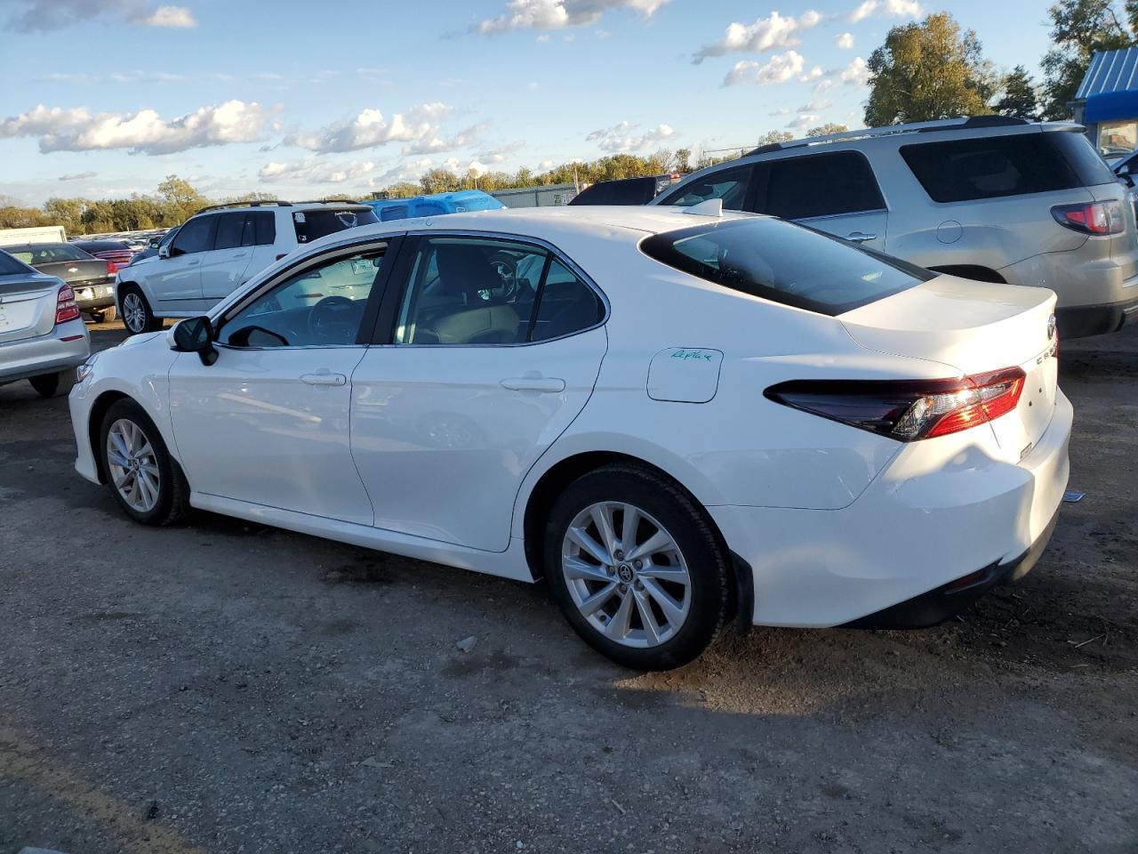 2024 Toyota Camry Le - Image 2