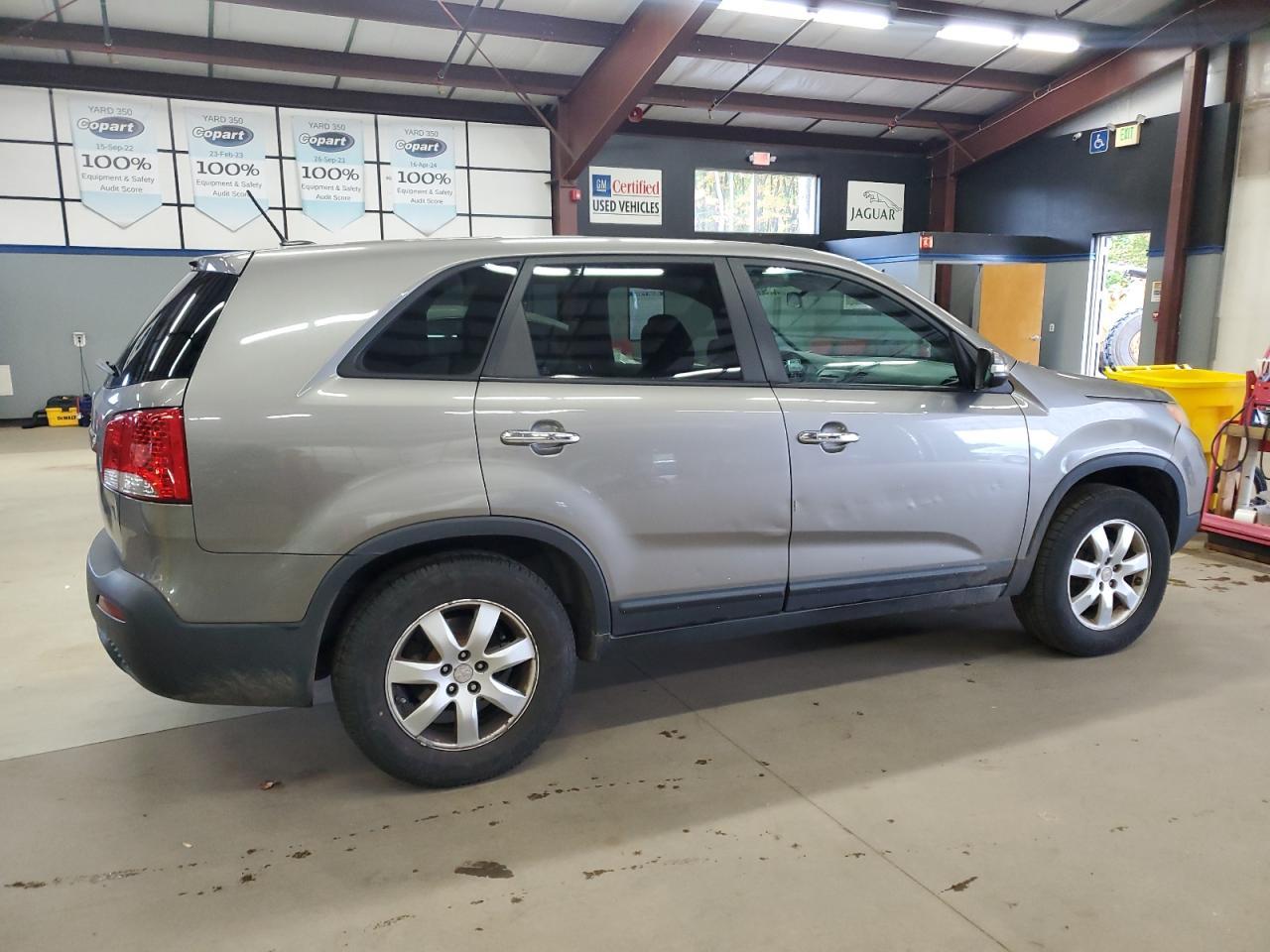 2011 Kia Sorento Base - Фото 3