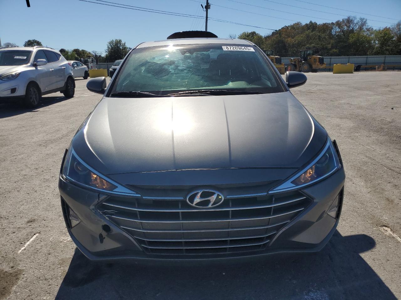 2019 Hyundai Elantra Sel - Image 5