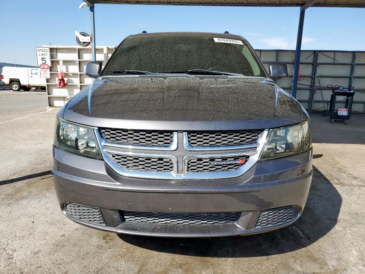 2017 Dodge Journey Crossroad - Image 5