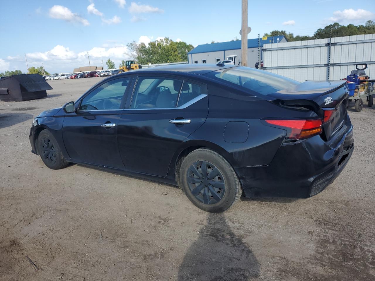 2020 Nissan Altima S - Image 2