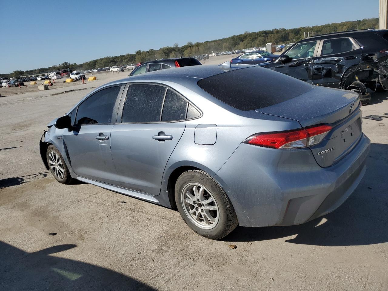 2021 Toyota Corolla Le - Фото 2