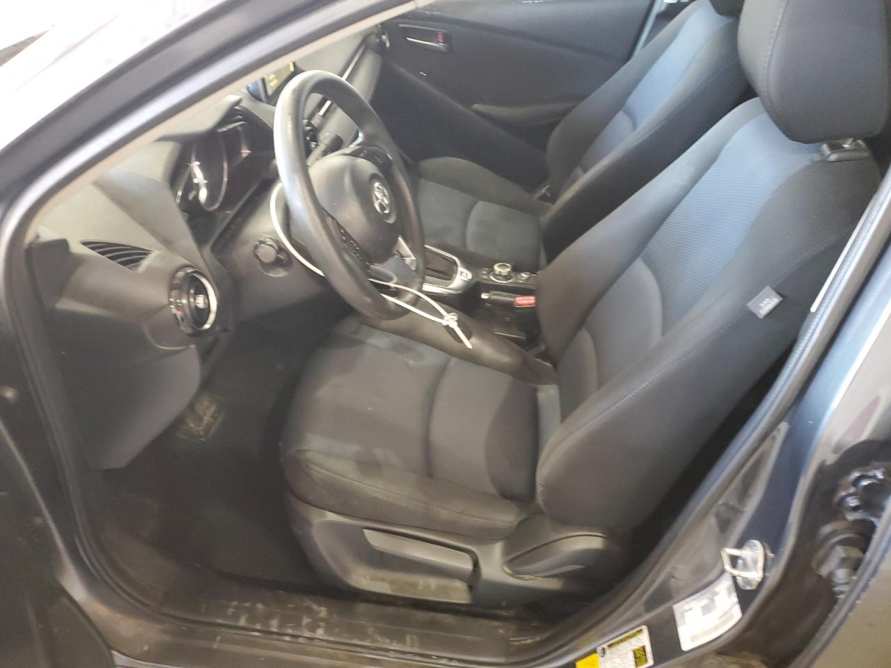 2017 Toyota Yaris Ia - Image 7