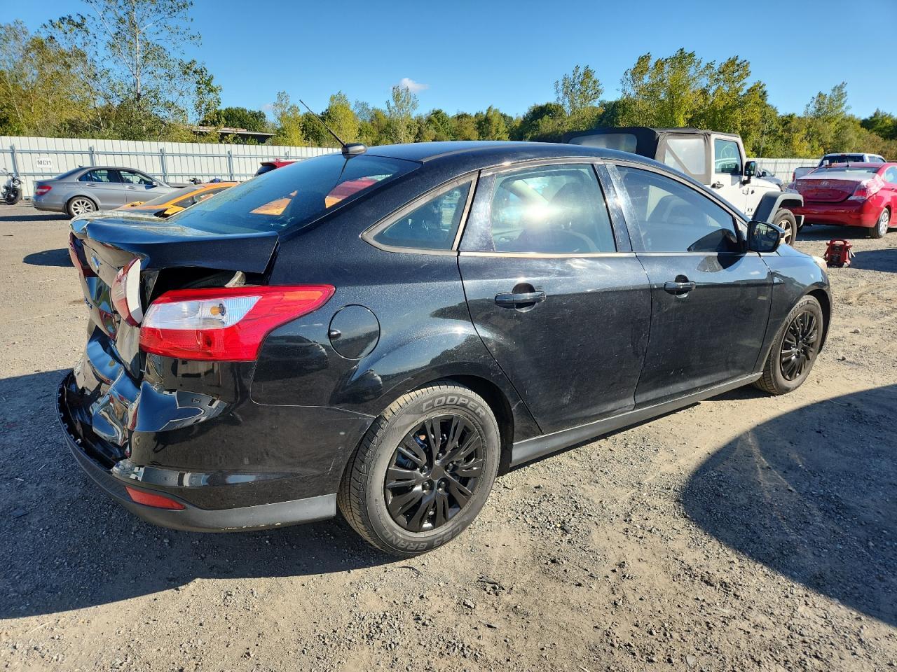 2014 Ford Focus S - Фото 3
