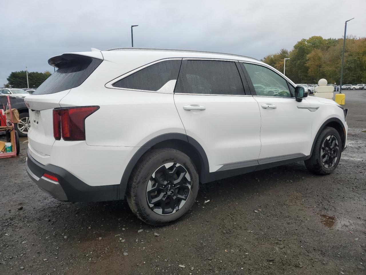 2024 Kia Sorento S - Фото 3