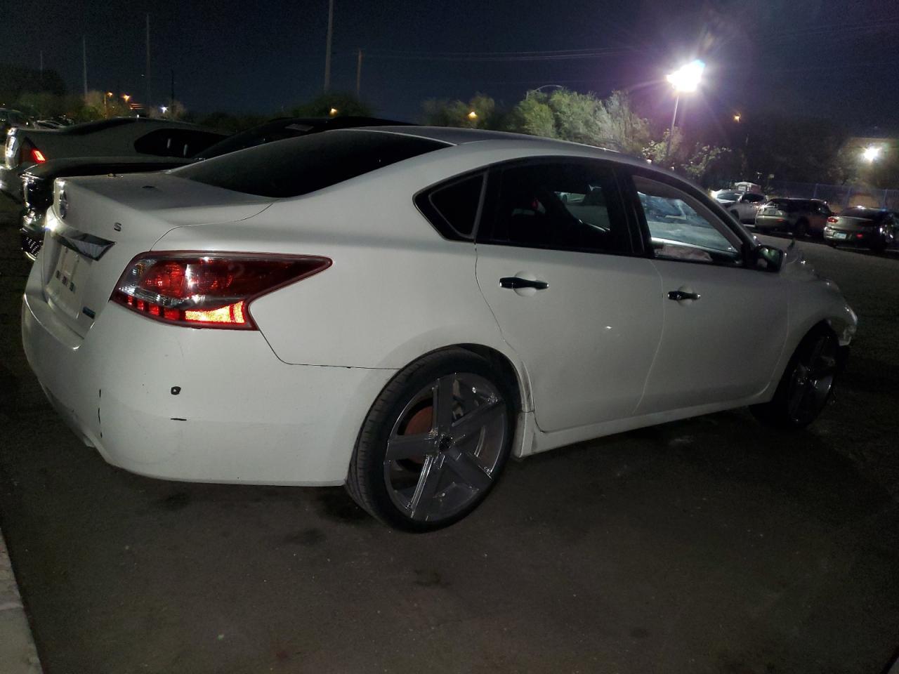 2013 Nissan Altima 2.5 - Фото 3