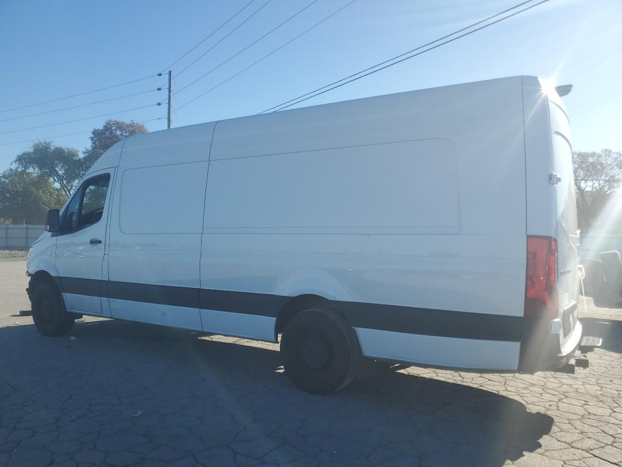 2024 Mercedes-Benz Sprinter 2500 - Фото 2