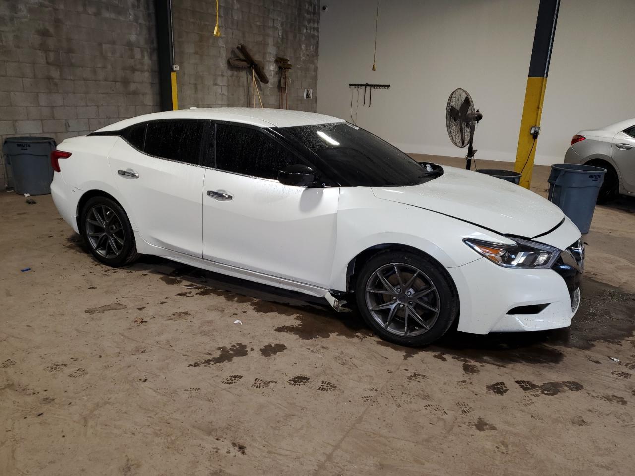 2016 Nissan Maxima 3.5S - Image 4