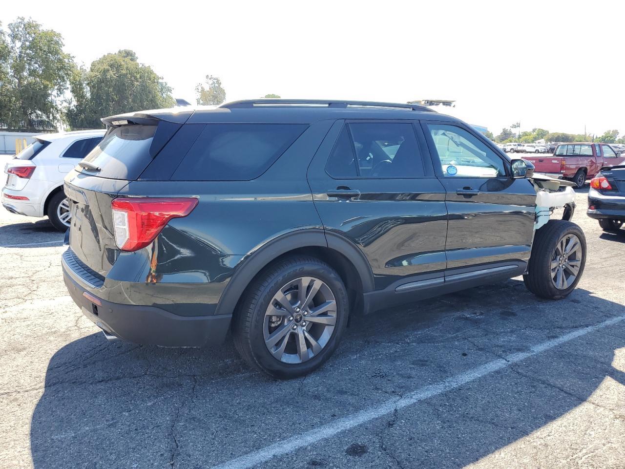 2023 Ford Explorer Xlt - Фото 3
