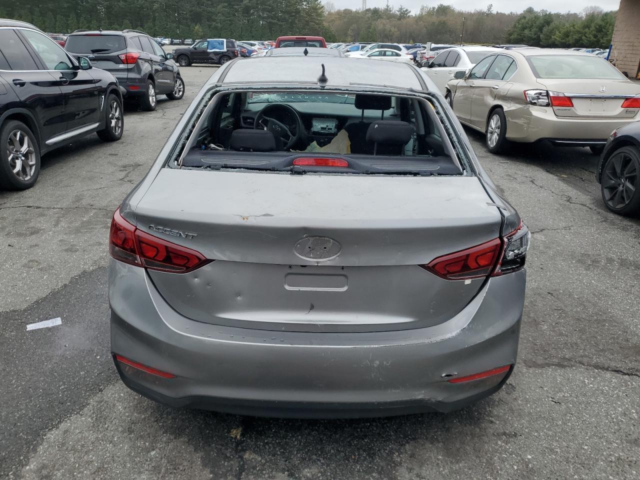 2022 Hyundai Accent Se - Image 6