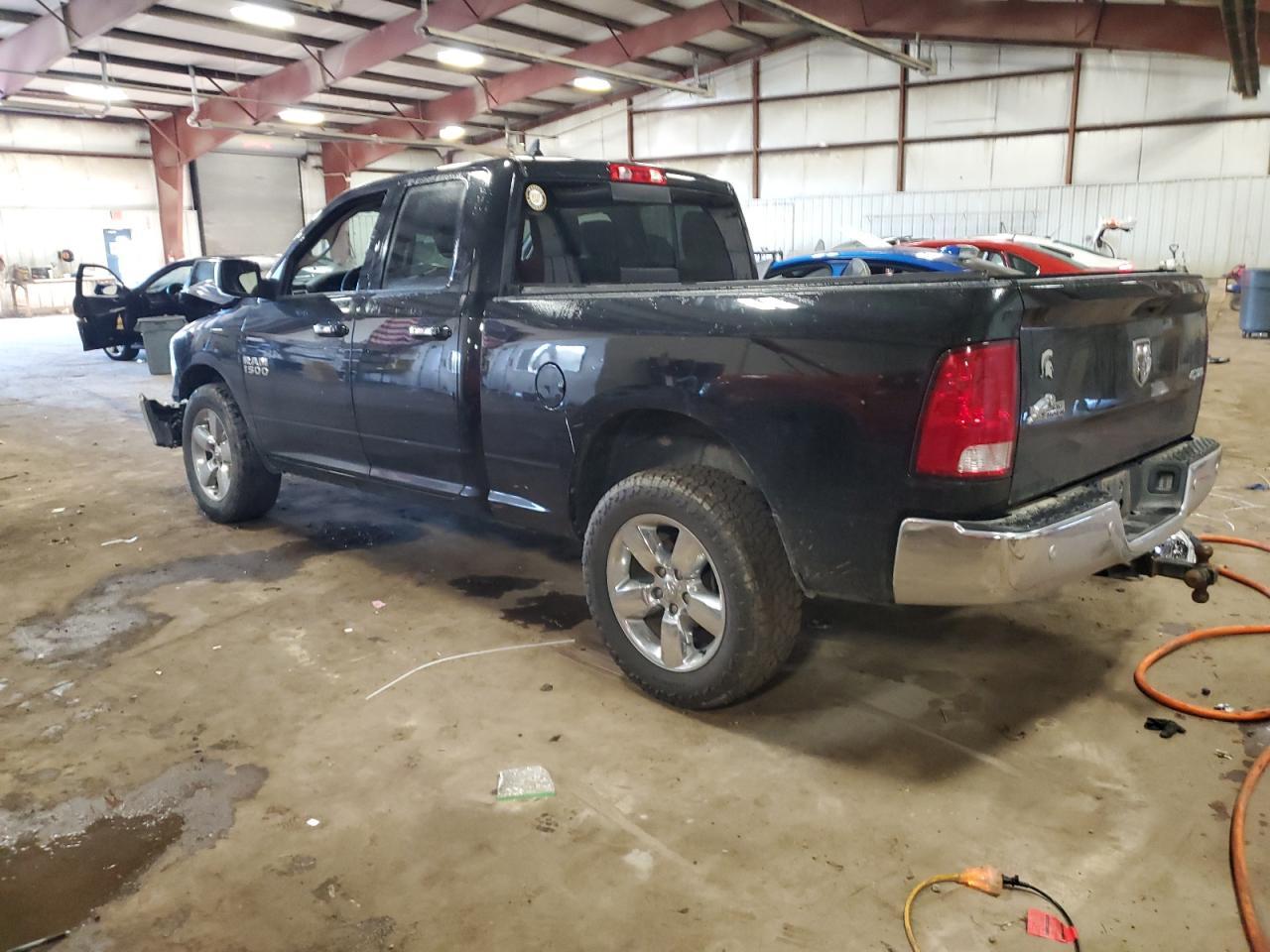 2018 Ram 1500 Slt - Фото 2