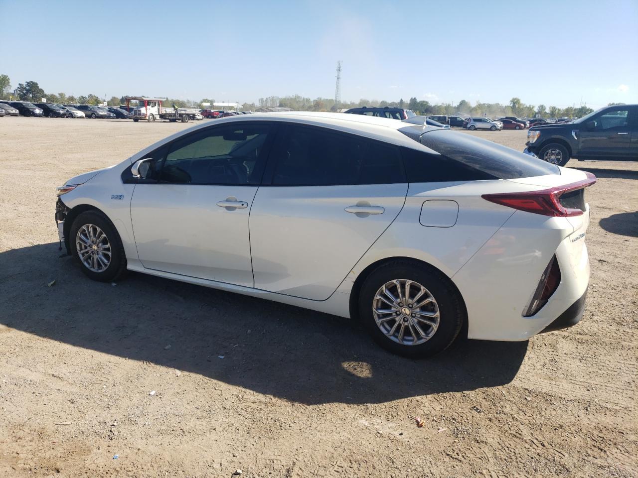 2020 Toyota Prius Prime Le - Image 2
