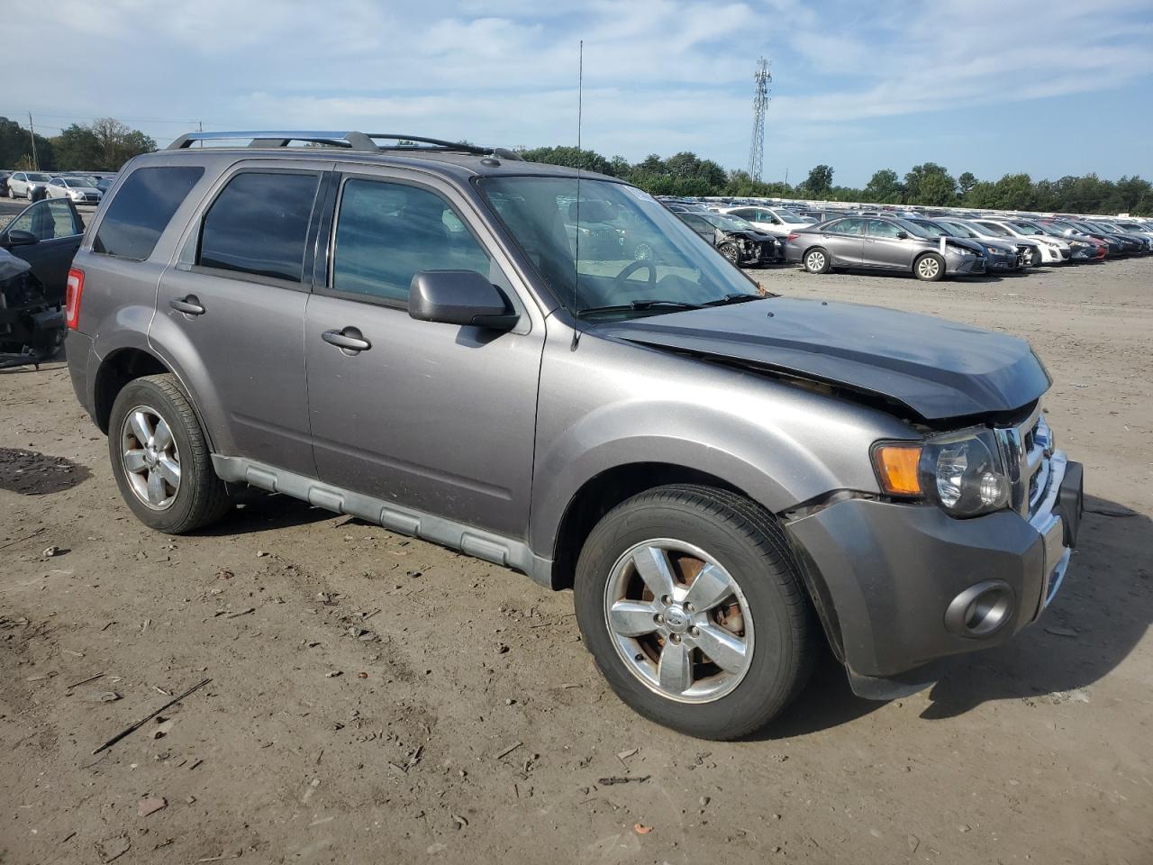 2010 Ford Escape Limited - Image 4