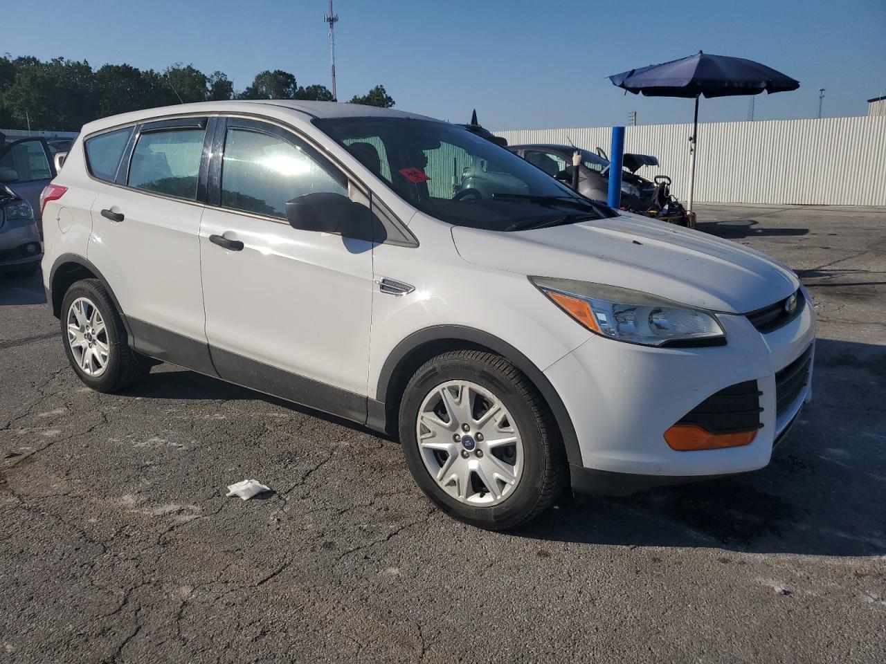2014 Ford Escape S - Фото 4