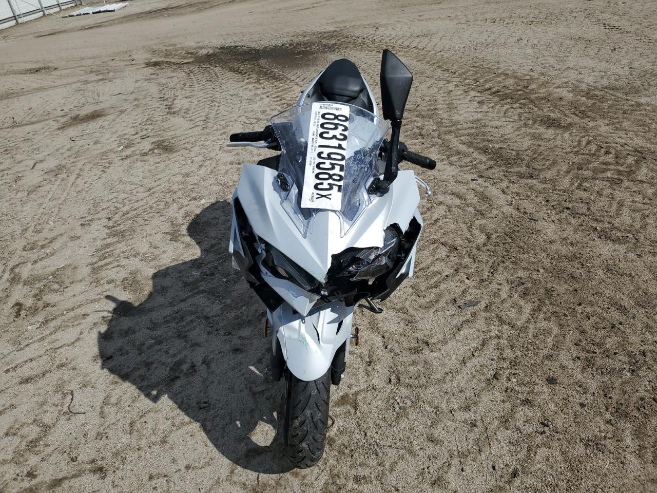 2024 Kawasaki Ex500 - Image 2