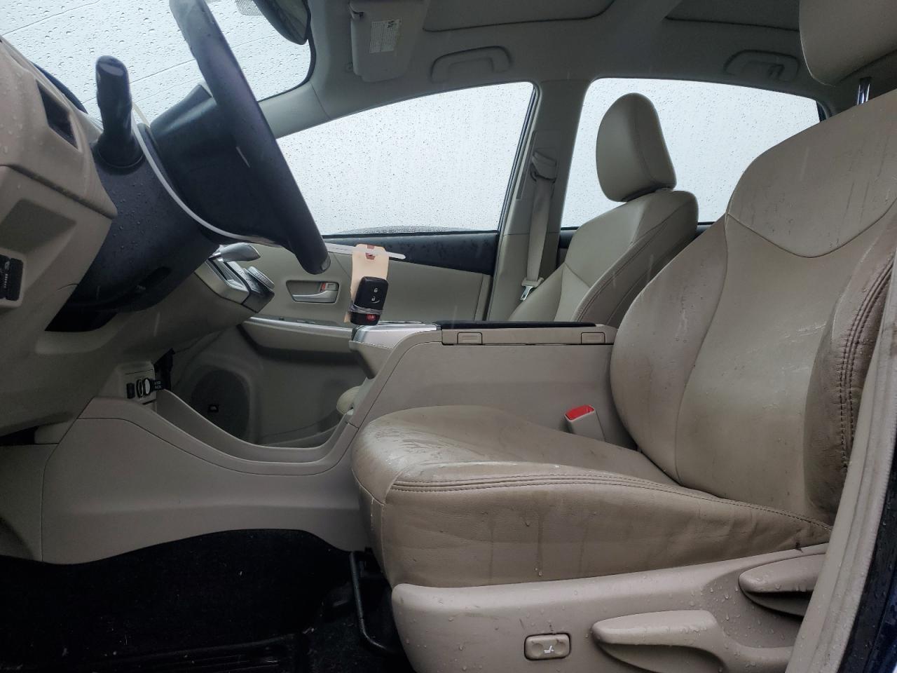 2012 Toyota Prius V - Фото 7