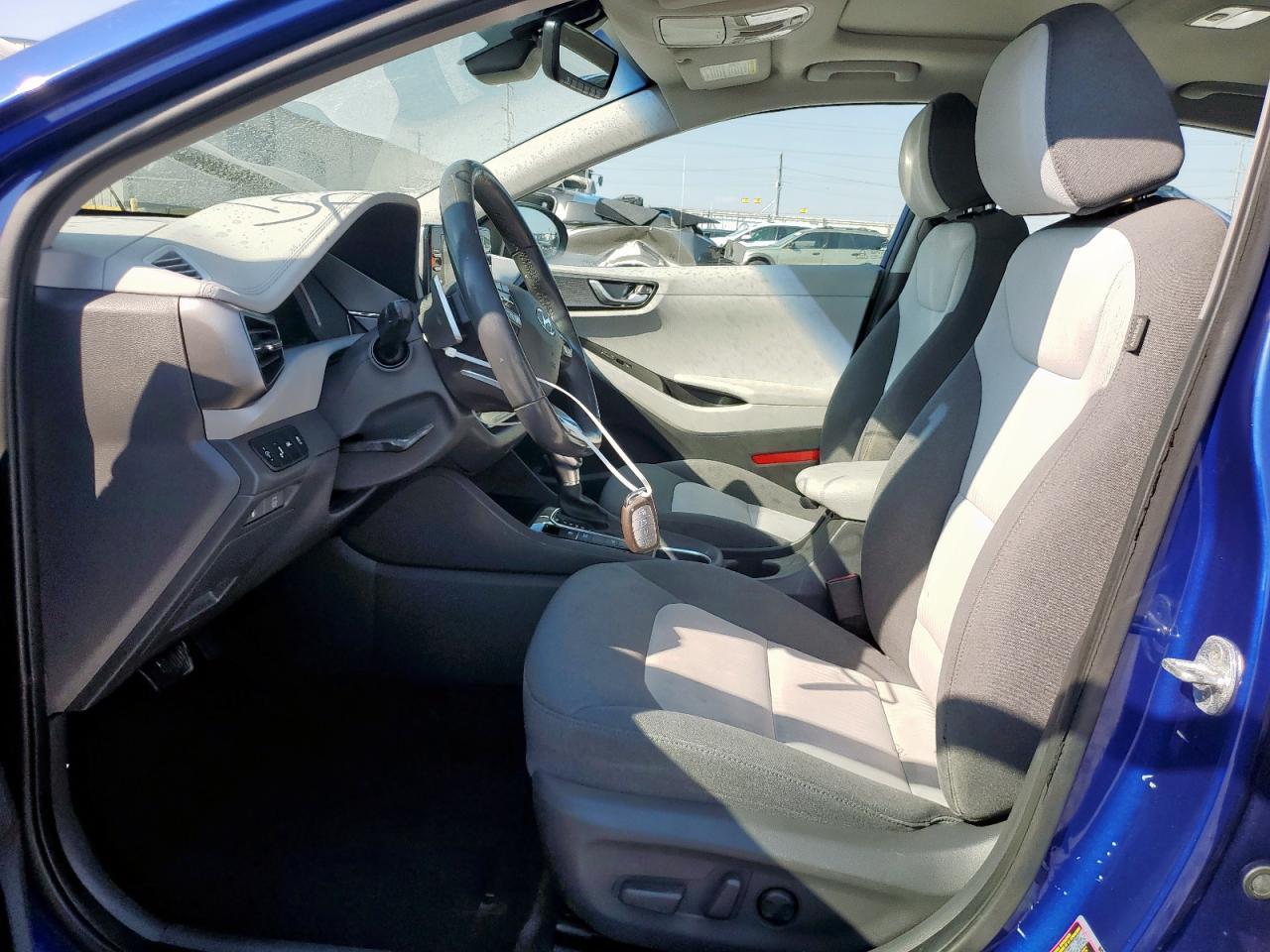 2020 Hyundai Ioniq Sel - Image 7