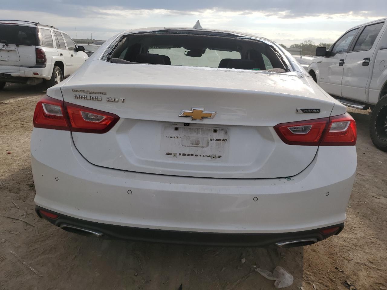 2016 Chevrolet Malibu Premier - Фото 6