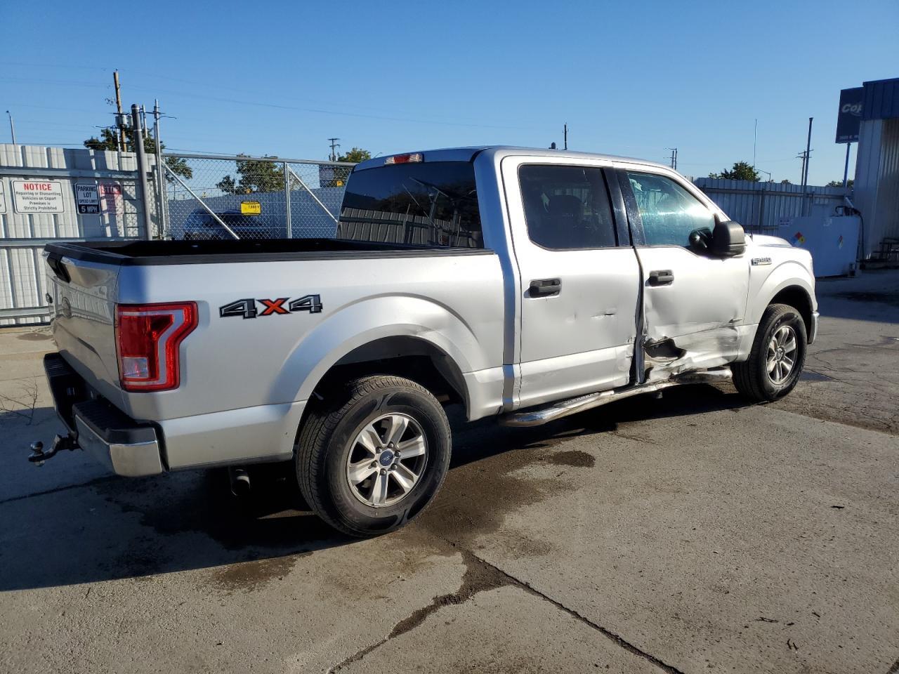 2017 Ford F150 Supercrew - Фото 3