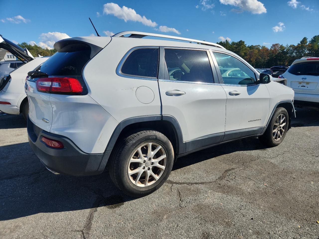 2016 Jeep Cherokee Latitude - Фото 3