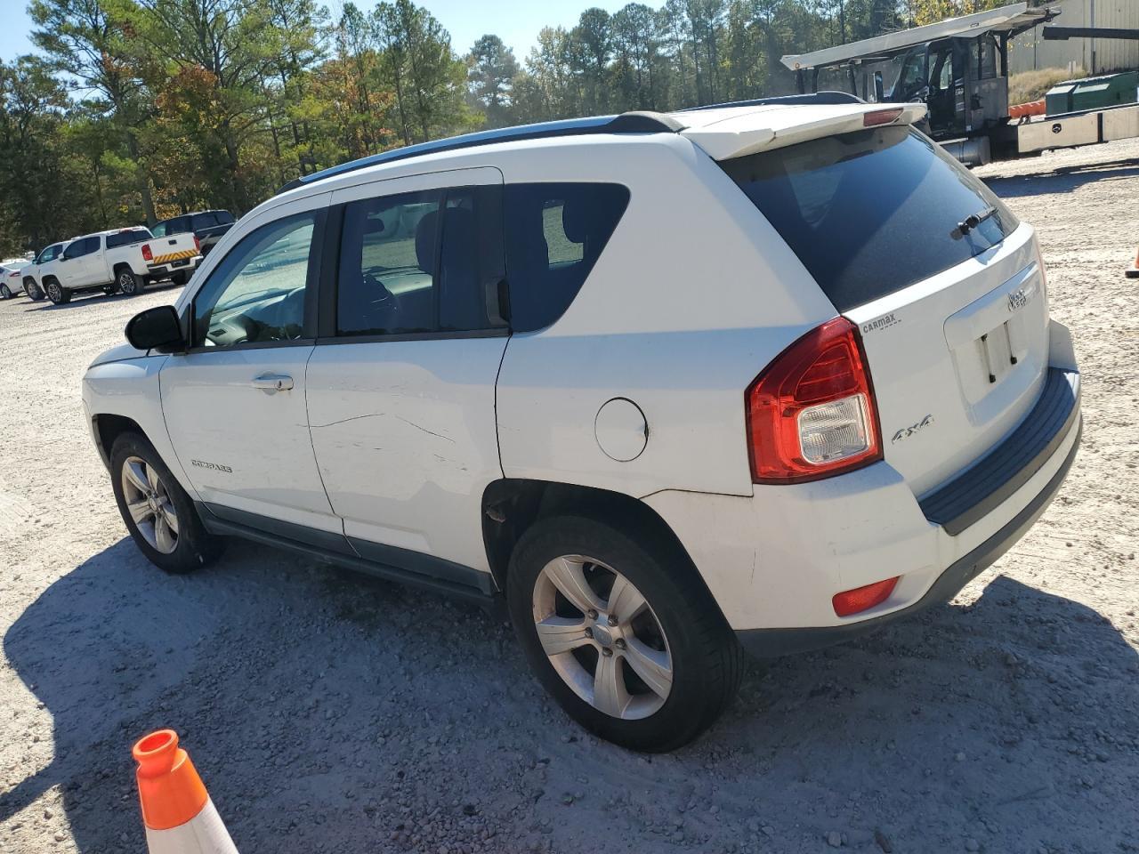 2011 Jeep Compass Sport - Фото 2
