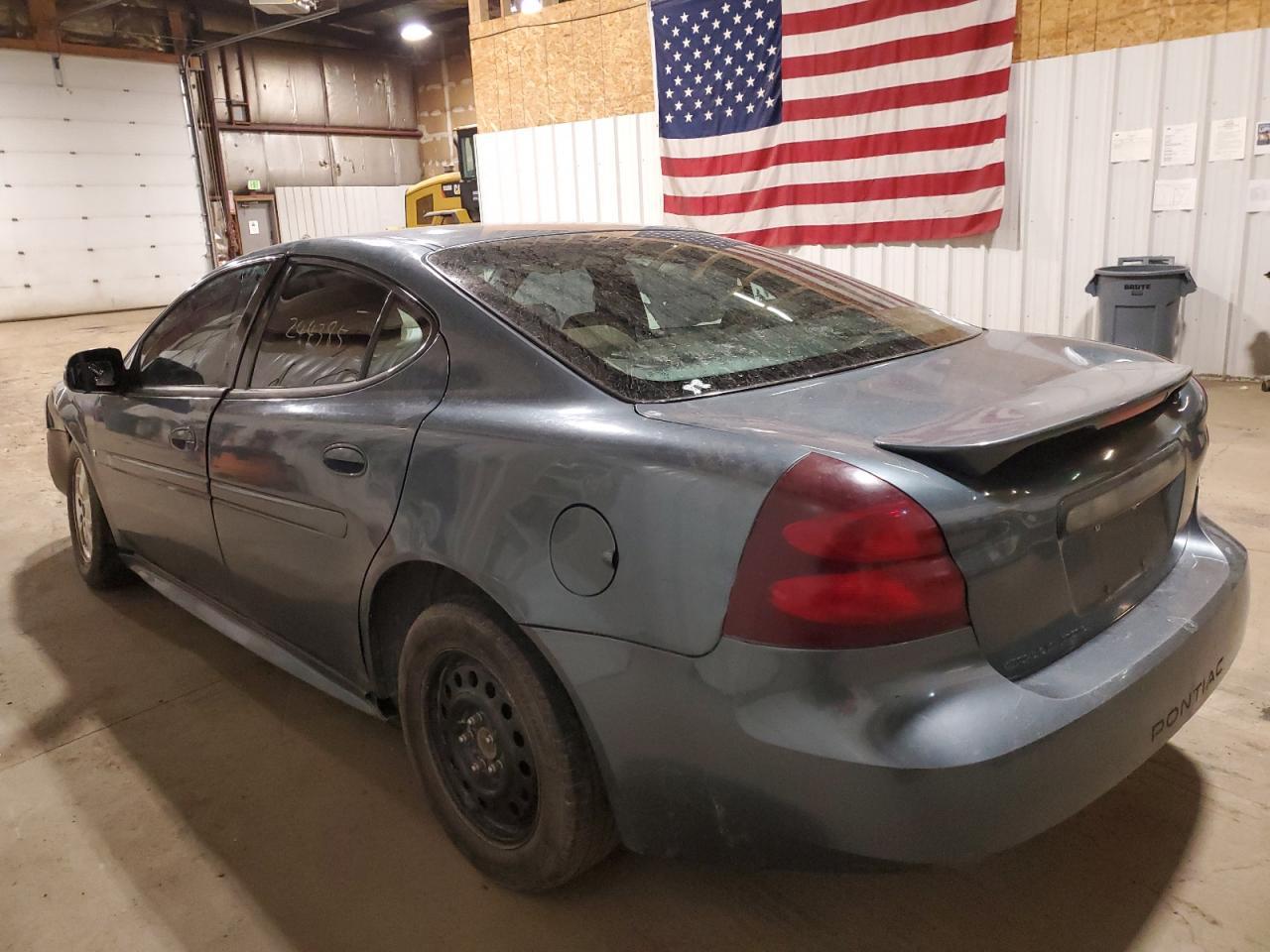 2006 Pontiac Grand Prix - Image 2