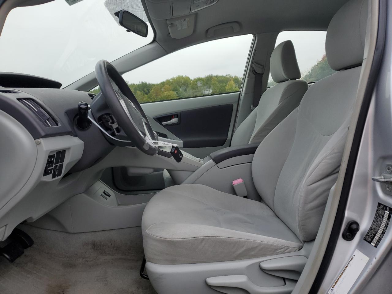2011 Toyota Prius - Image 7