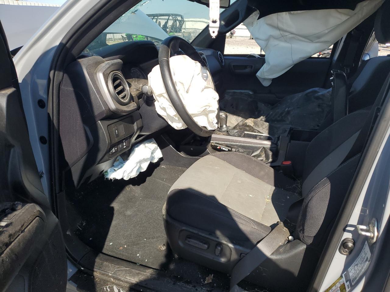 2020 Toyota Tacoma Double Cab - Image 7