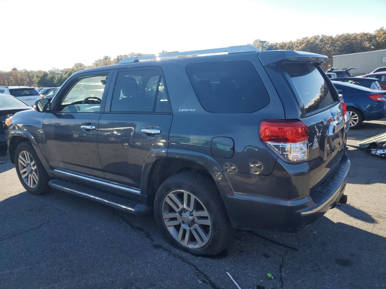 2011 Toyota 4Runner Sr5 - Image 2