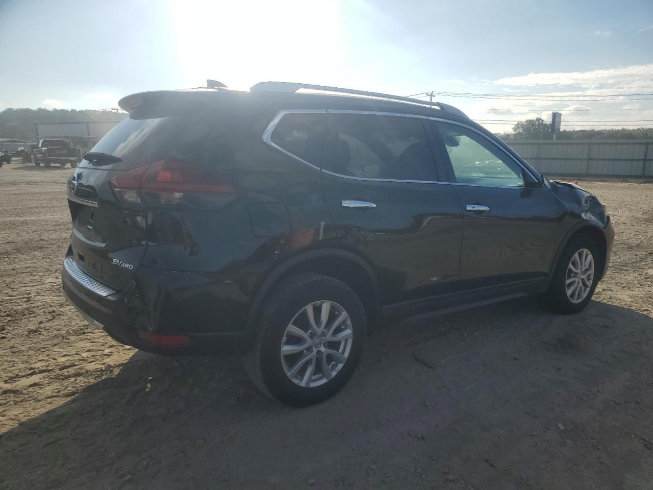 2020 Nissan Rogue S - Фото 3