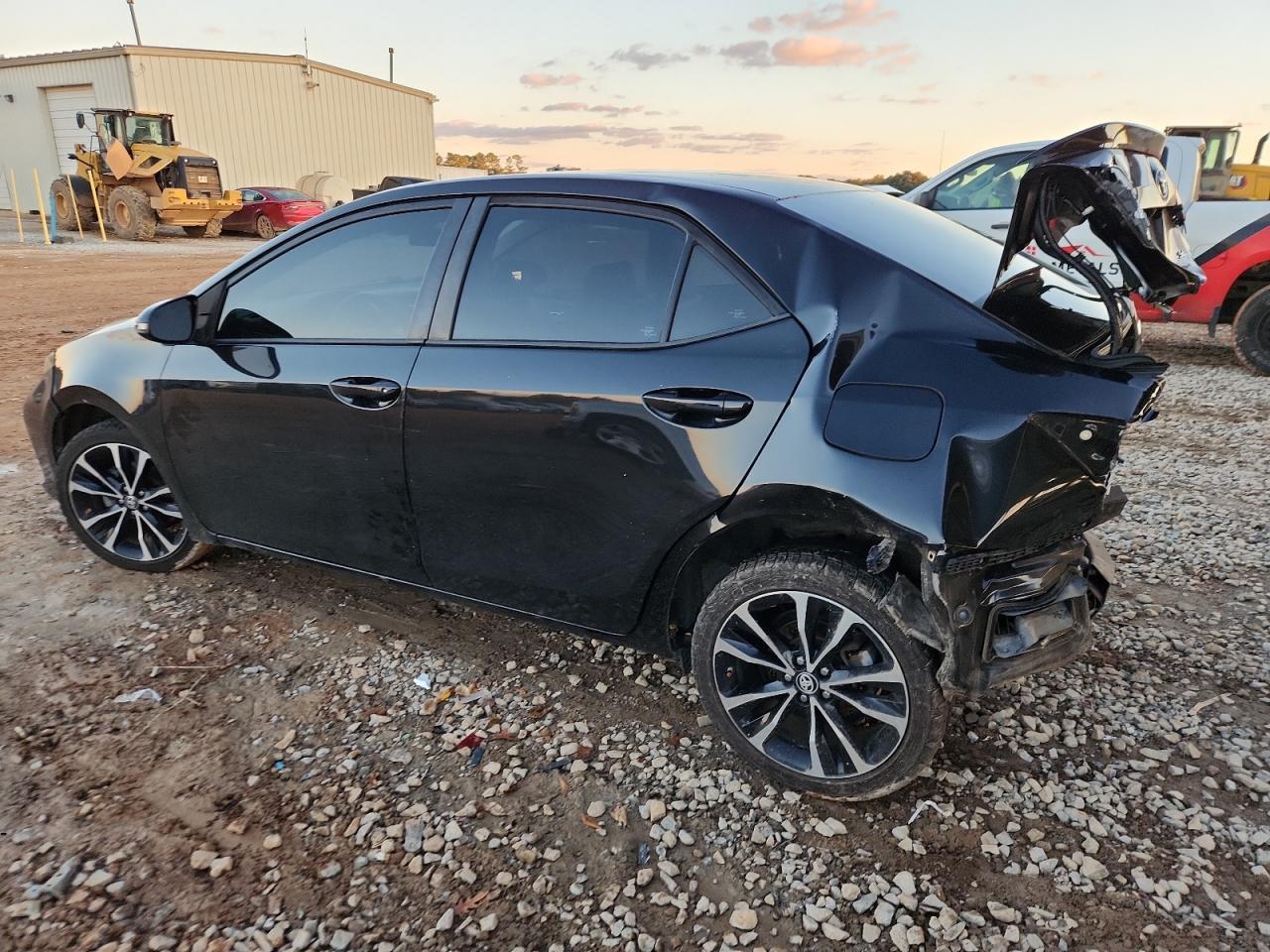 2019 Toyota Corolla L - Фото 2