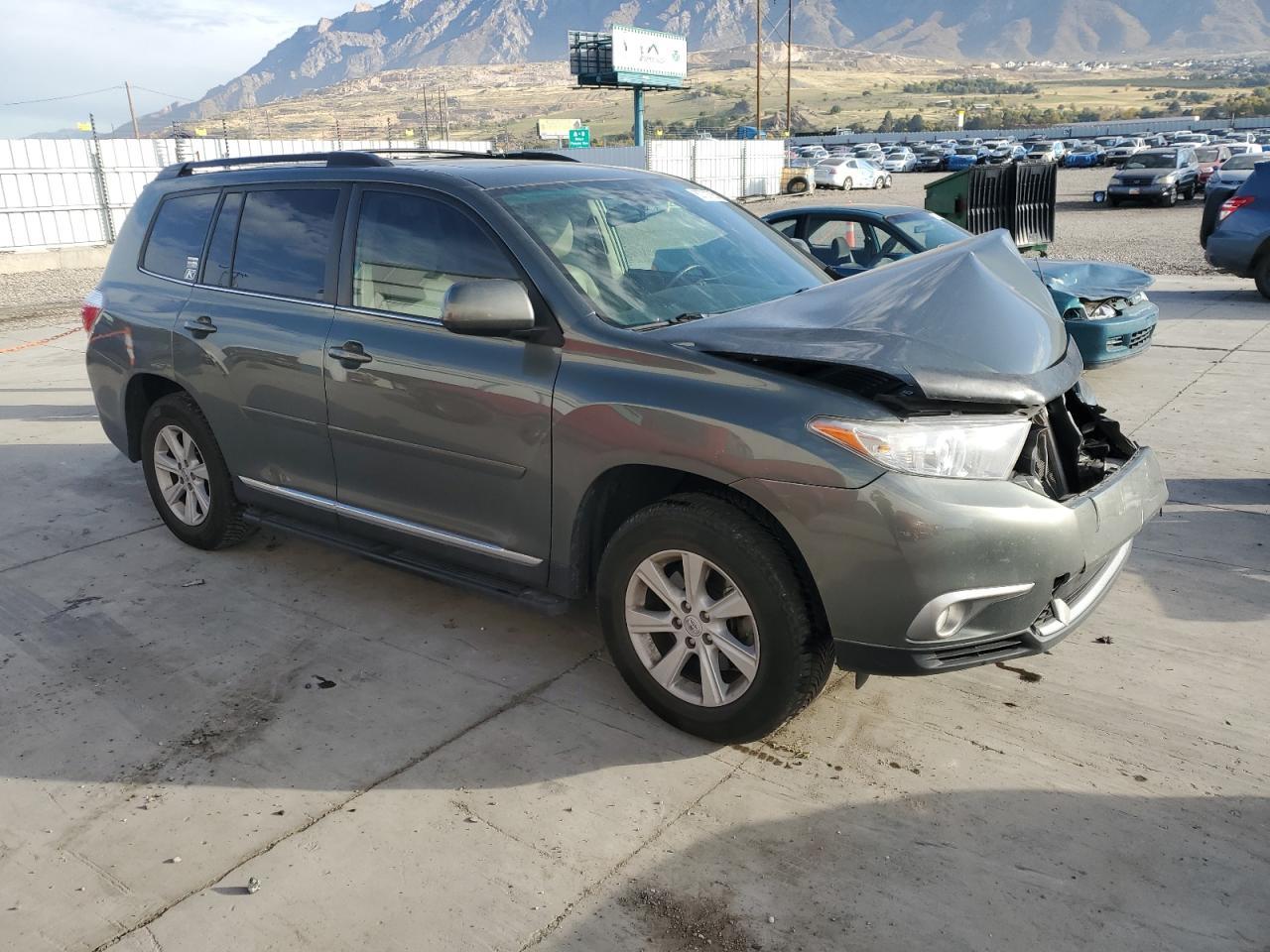 2013 Toyota Highlander Base - Фото 4