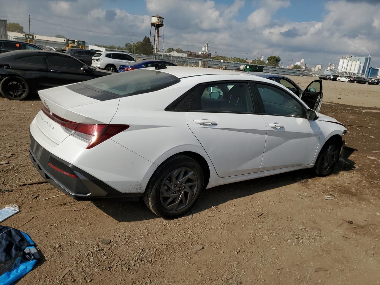 2024 Hyundai Elantra Sel - Фото 3