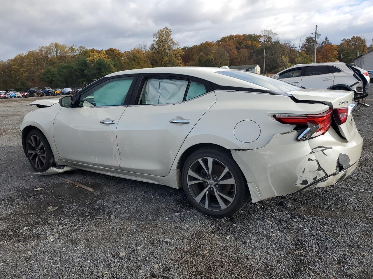 2017 Nissan Maxima 3.5S - Image 2