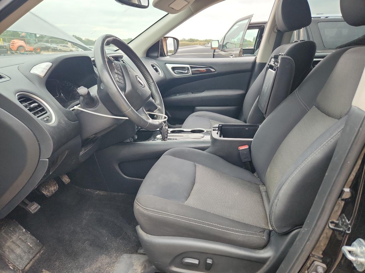 2017 Nissan Pathfinder S - Image 7