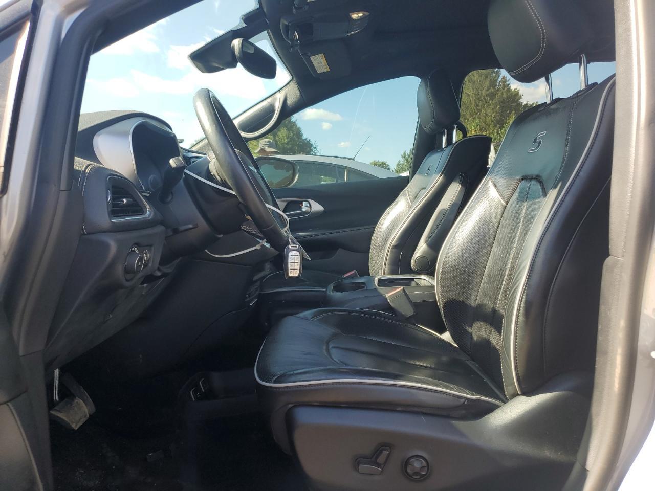 2019 Chrysler Pacifica Hybrid Limited - Фото 7